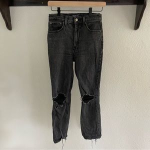 Abercrombie & Fitch Ultra High Rise Mom Jean
